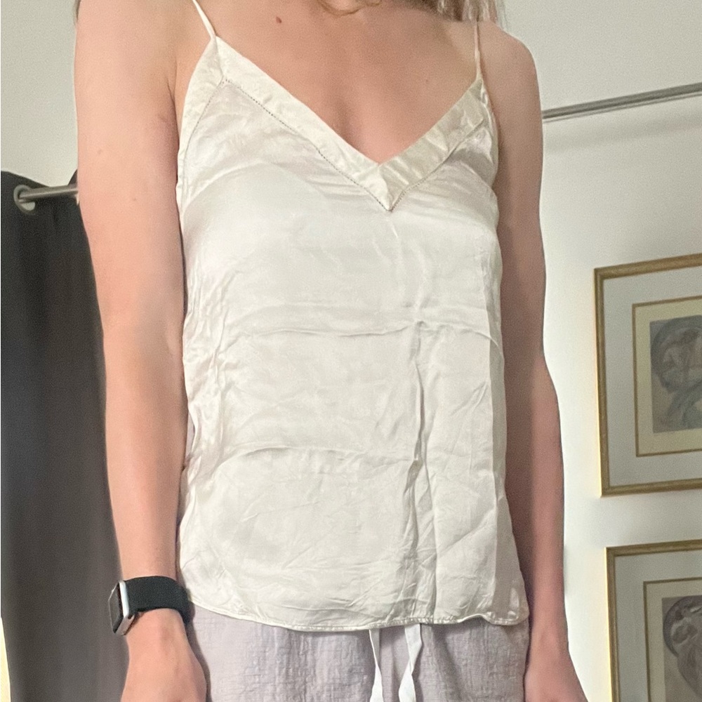 Wilfred Pursuit Camisole Cupro Spaghetti Strap Silky V-neck - Small